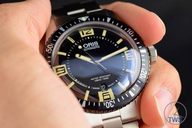 The Oris Divers Sixty-Five (With Metal Bracelet) [01 733 7707 4064-07 8 20 18] Sat In Hand