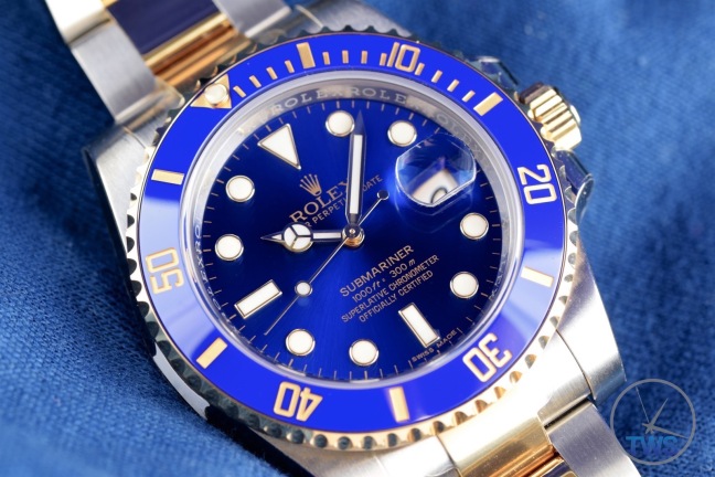 Watch laying down facing right - Rolex Submariner Date: Hands-On Review [116613LB]